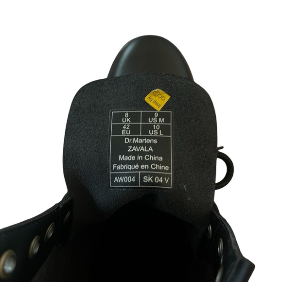 NEW Dr. Martens Zavala Black Lace Up Leather Boots - Picture 2 of 8